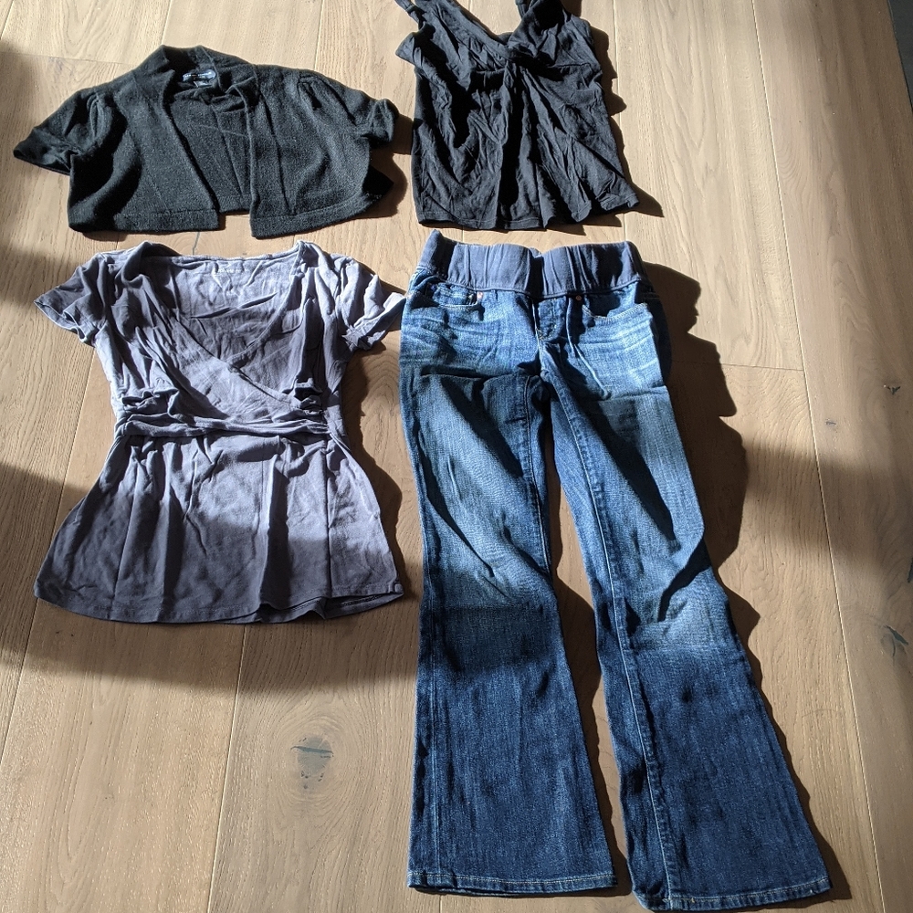 Set of xs maternity clothes
